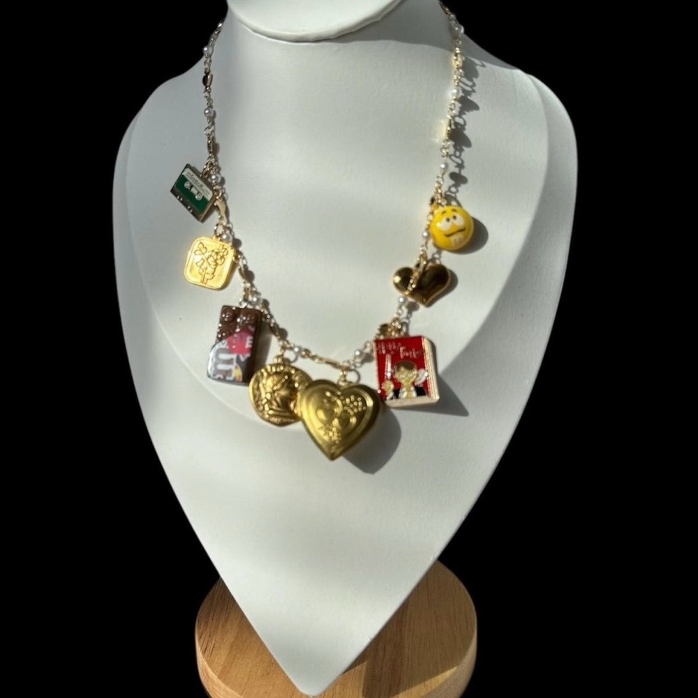 Charming Gold Heart Pendant Necklace